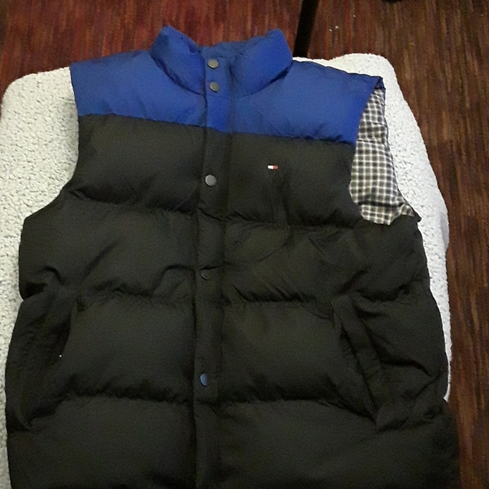 Tommy Hilfiger mens xl winter vest